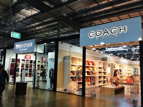 coach south wharf.